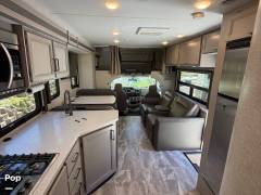 2023 Thor Motor Coach Quantum WS31, $ 109,900