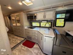 2023 Thor Motor Coach Quantum WS31, $ 109,900