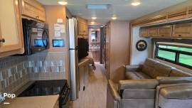 2019 Thor Motor Coach Windsport 35M, $ 84,000
