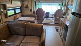 2019 Thor Motor Coach Windsport 35M, $ 84,000