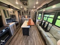 2022 Keystone Avalanche 390DS, $ 57,300