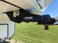 2022 Keystone Avalanche 390DS, $ 57,300