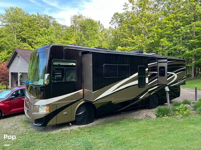 2013 Tiffin Allegro RED 33AA, $ 85,000