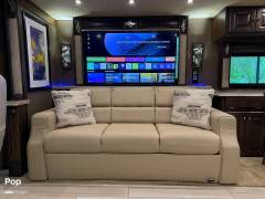 2019 Tiffin Phaeton 44OH, $ 222,000