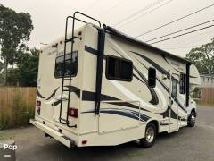2015 Thor Motor Coach Freedom Elite 23H, $ 37,500