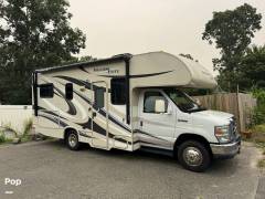 2015 Thor Motor Coach Freedom Elite 23H, $ 37,500