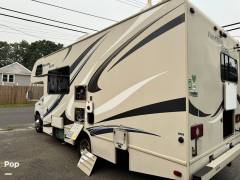2015 Thor Motor Coach Freedom Elite 23H, $ 37,500