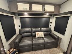 2023 Coachmen Chaparral 336TSIK, $ 52,000