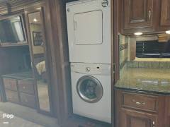 2015 Fleetwood Discovery 40E, $ 139,500