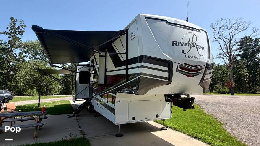 2025 Forest River Riverstone Legacy 39RKFB, $ 112,000