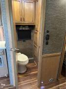 2017 Newmar Ventana LE 4037, $ 159,900