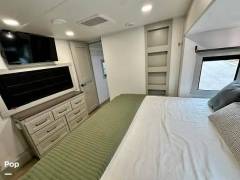 2025 Brinkley Z3610, $ 99,000