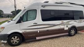 2008 Leisure Travel Free Spirit 210B, $ 35,000