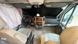 2008 Leisure Travel Free Spirit 210B, $ 35,000