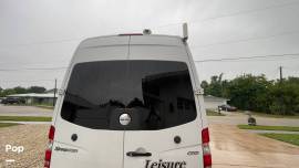 2008 Leisure Travel Free Spirit 210B, $ 35,000