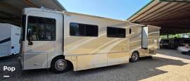 2006 Winnebago Journey 36G, $ 44,999