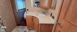 2006 Winnebago Journey 36G, $ 44,999