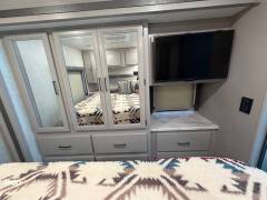 2023 Thor Motor Coach Hurricane 29M, $ 104,900