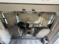 2023 Thor Motor Coach Hurricane 29M, $ 104,900