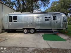 2017 Airstream International Serenity 30RB, $ 89,900