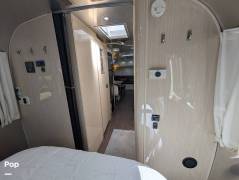 2017 Airstream International Serenity 30RB, $ 89,900