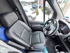 2020 Mercedes-Benz Sprinter 2500 170WB EXT High Ro, $ 89,000