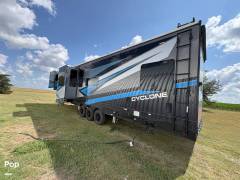 2025 Heartland Cyclone 4006, $ 111,000