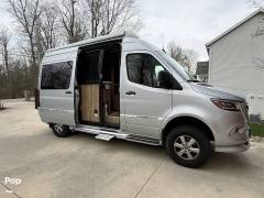 2022 Airstream Interstate 19 Tommy Bahama 4x4, $ 134,400