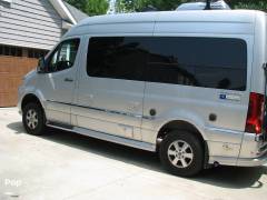 2022 Airstream Interstate 19 Tommy Bahama 4x4, $ 134,400