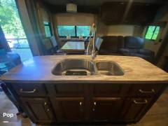 2017 Keystone Montana 3720RL, $ 45,000