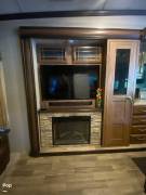 2017 Keystone Montana 3720RL, $ 45,000