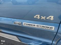 2022 Thor Motor Coach Magnitude SV34, $ 167,000