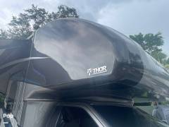 2022 Thor Motor Coach Magnitude SV34, $ 167,000
