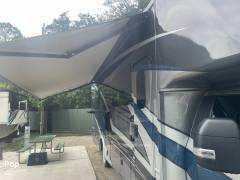 2022 Thor Motor Coach Magnitude SV34, $ 167,000