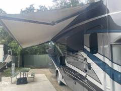 2022 Thor Motor Coach Magnitude SV34, $ 167,000