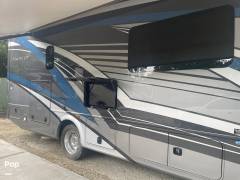 2022 Thor Motor Coach Magnitude SV34, $ 167,000