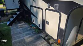 2018 Keystone Alpine 3400RS, $ 49,000