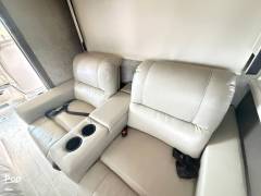 2021 Thor Motor Coach Miramar 35.2, $ 109,000