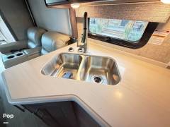 2021 Thor Motor Coach Miramar 35.2, $ 109,000