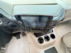 2021 Thor Motor Coach Miramar 35.2, $ 109,000