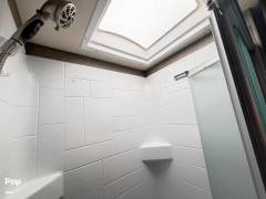 2021 Thor Motor Coach Miramar 35.2, $ 109,000