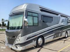 2023 American Coach American Tradition 37S, $ 333,000