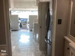 2023 American Coach American Tradition 37S, $ 333,000