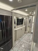 2023 American Coach American Tradition 37S, $ 333,000