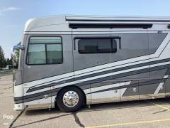 2023 American Coach American Tradition 37S, $ 333,000