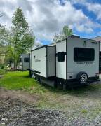 2025 Grand Surveyor 305RLBS, $ 44,500
