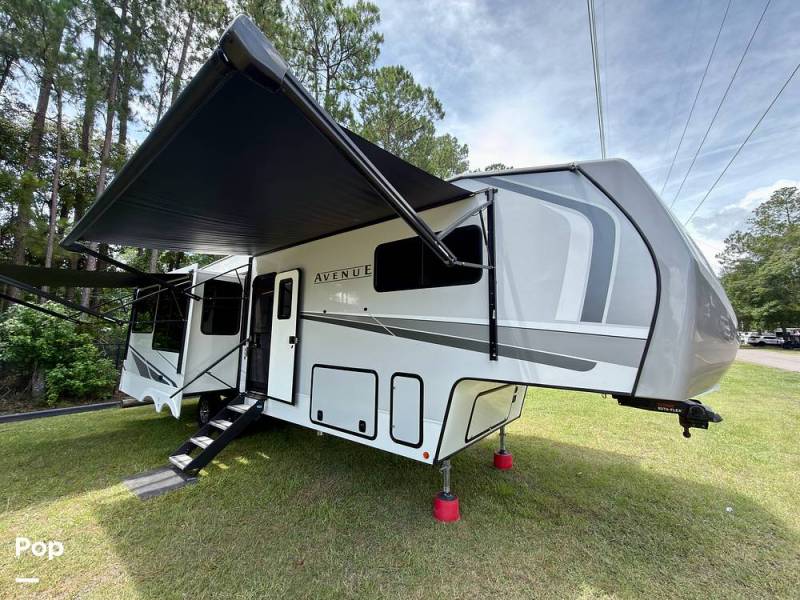 2025 Alliance RV Avenue 32RLS, $ 57,900