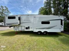 2025 Alliance RV Avenue 32RLS, $ 57,900
