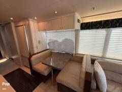 1995 MCI Marathon 40, $ 95,000