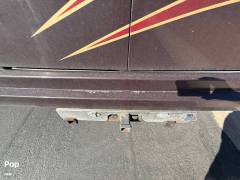 1995 MCI Marathon 40, $ 95,000